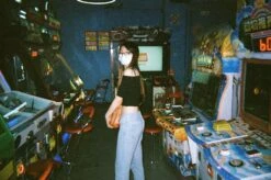 35mm Film Camera Reusable Starter Pack With Flash And 2 X 35mm Film - Pink Vibe -Film Camera Store 35mm film camera reusable starter pack with flash and 2 x 35mm film pink vibe 9