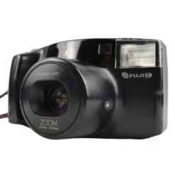 Fuji FZ-2000 Zoom Date 40-105mm Zoom Point And Shoot -Film Camera Store DSC 0661