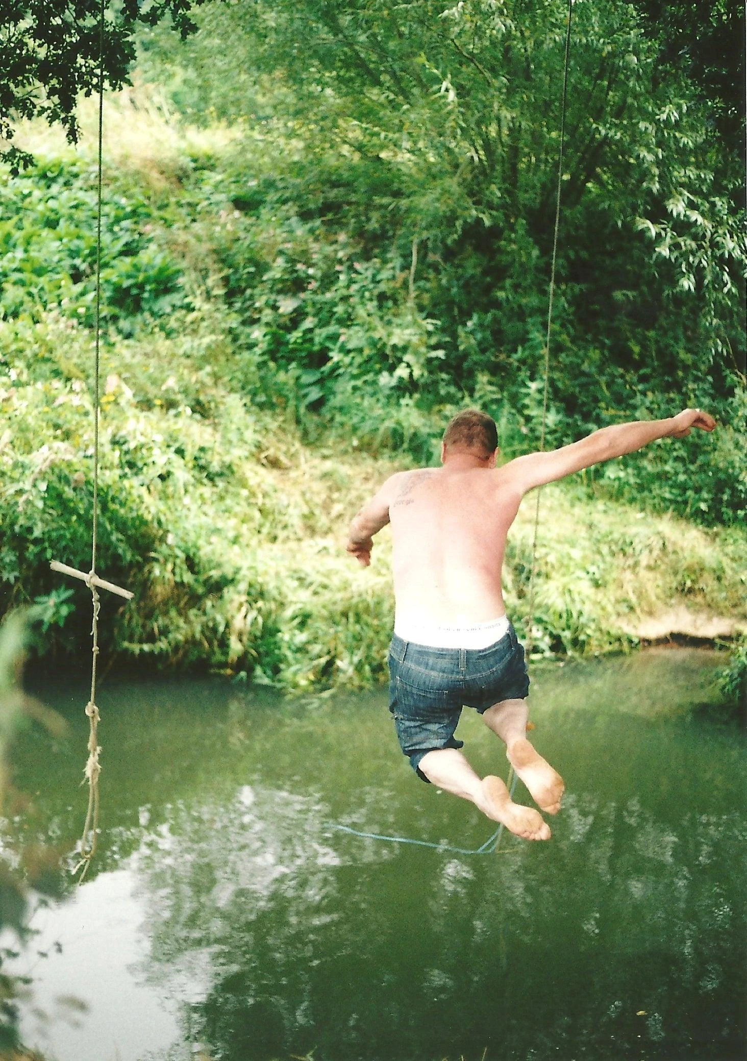 Canon® Canon EOS 600 35mm SLR Film Camera - Body Only 4 Canon® Canon EOS 600 35mm SLR Film Camera - Body Only - Image 2