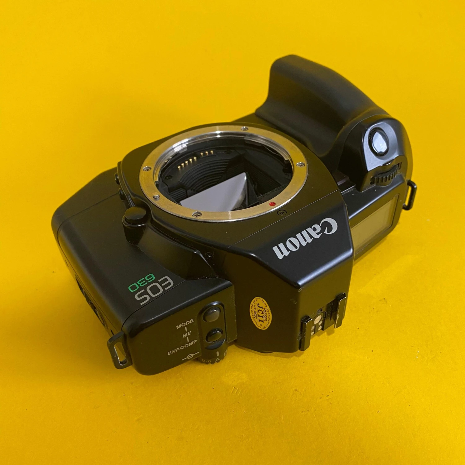 Canon® Canon EOS 600 35mm SLR Film Camera - Body Only 5 Canon® Canon EOS 600 35mm SLR Film Camera - Body Only - Image 3