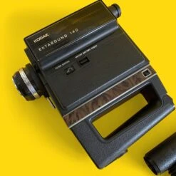 Kodak Extasound 140 Super 8 Movie Cine Camera With Original Case 11 Kodak Extasound 140 Super 8 Movie Cine Camera With Original Case -Film Camera Store kodak extasound 140 super 8 movie cine camera with original case 4