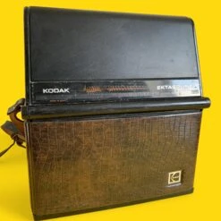 Kodak Extasound 140 Super 8 Movie Cine Camera With Original Case 12 Kodak Extasound 140 Super 8 Movie Cine Camera With Original Case -Film Camera Store kodak extasound 140 super 8 movie cine camera with original case 5