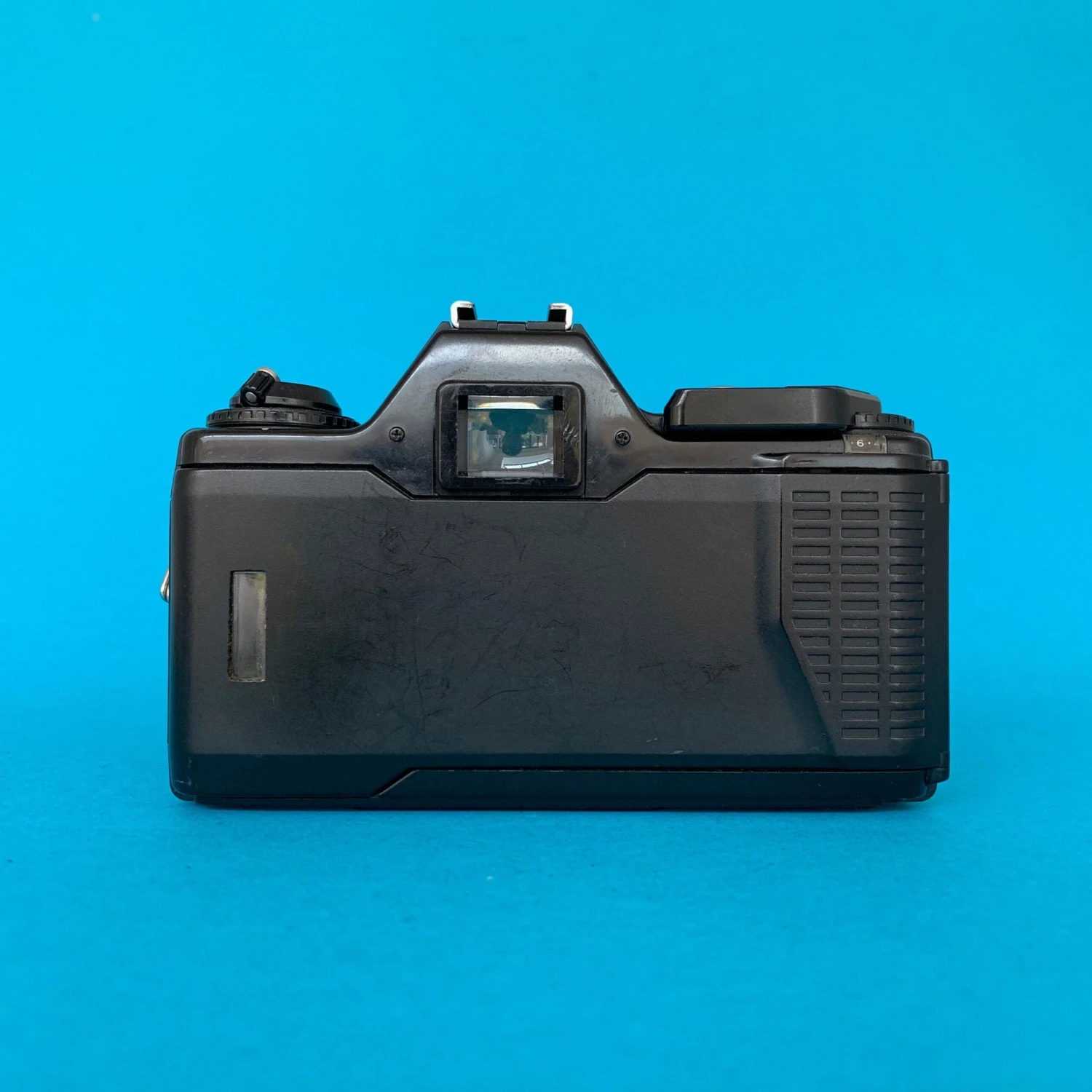 Konica TG-X 35mm SLR Film Camera W/ 60mm - 200mm Zoom Lens 7 Konica TG-X 35mm SLR Film Camera W/ 60mm - 200mm Zoom Lens - Image 5