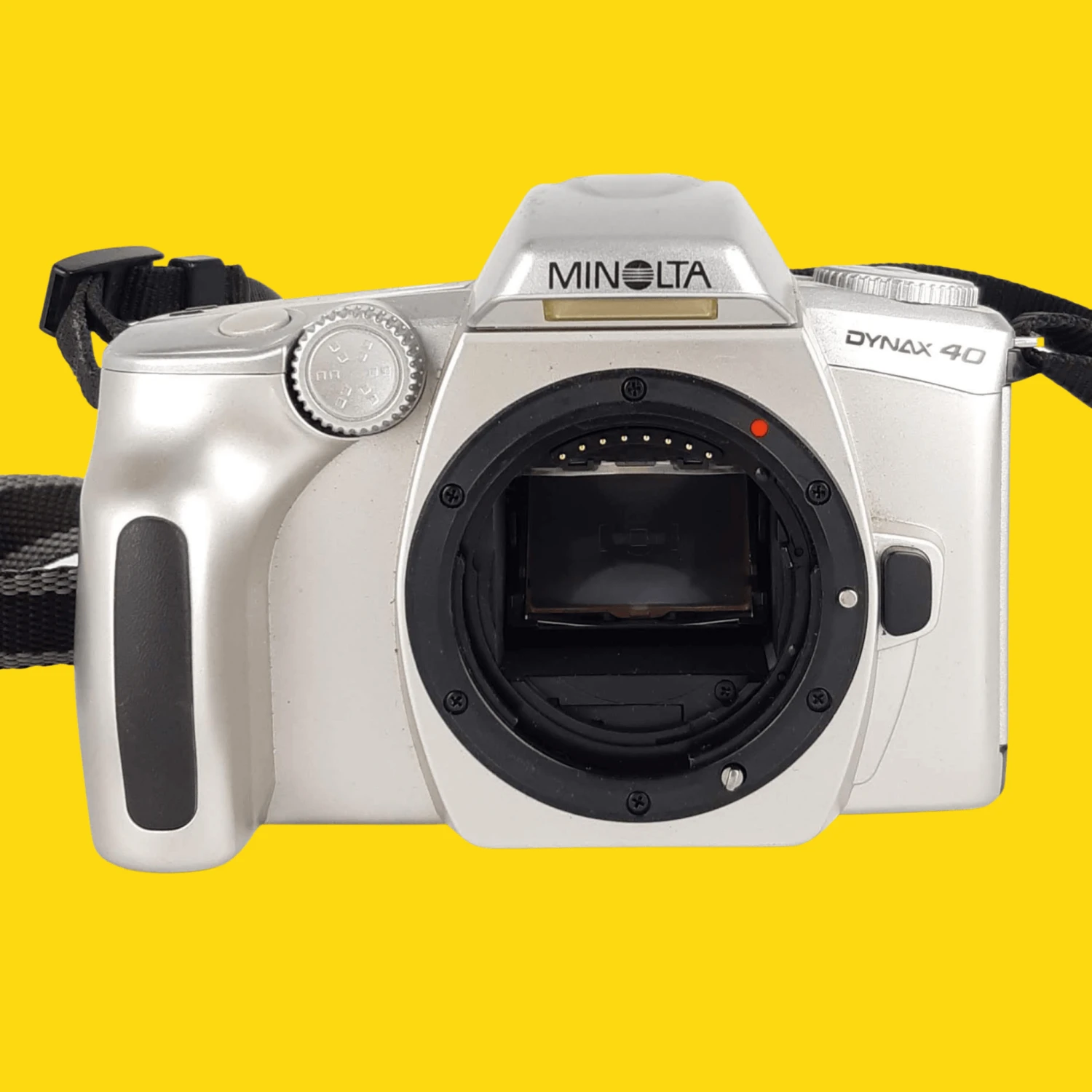 Minolta Dynax 40 Automatic 35mm SLR Film Camera - Body Only 3 Minolta Dynax 40 Automatic 35mm SLR Film Camera - Body Only