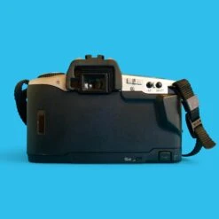 Minolta Dynax 5 Automatic 35mm SLR Film Camera W/ Auto Zoom Lens -Film Camera Store minolta dynax 5 automatic 35mm slr film camera w auto zoom lens 4