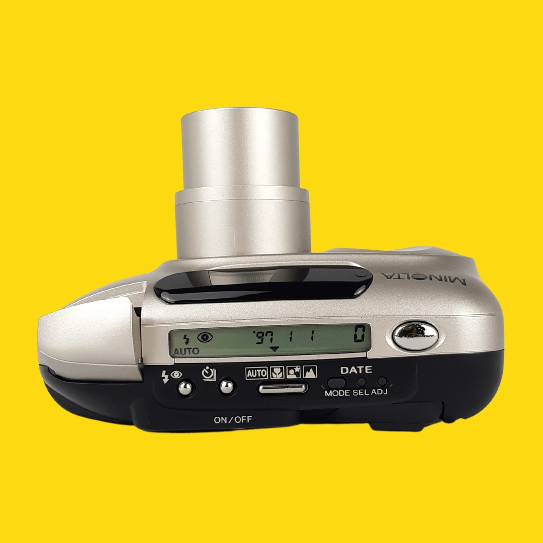 Minolta Riva Zoom 75W 35mm Film Camera Point And Shoot 8 Minolta Riva Zoom 75W 35mm Film Camera Point And Shoot - Image 6