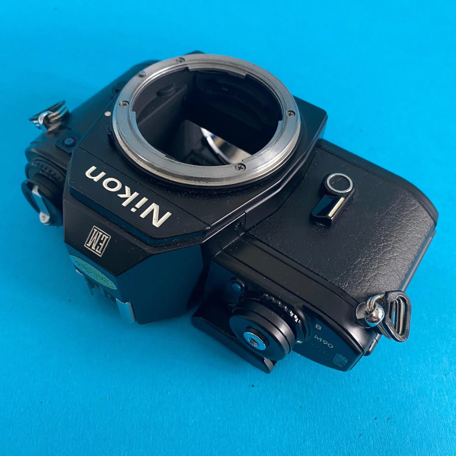 Nikon EM 35mm SLR Film Camera - Body Only 5 Nikon EM 35mm SLR Film Camera - Body Only - Image 3