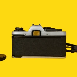 Olympus OM-10 Vintage SLR 35mm Film Camera With F/1.8 50mm Prime Lens -Film Camera Store olympus om 10 vintage slr 35mm film camera with f1 8 50mm prime lens 4