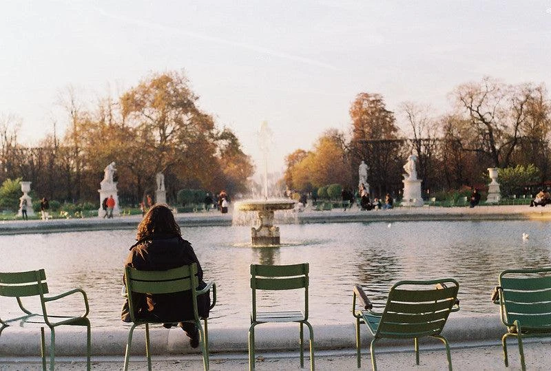 Pentax K1000 Green Leather Vintage SLR 35mm Film Camera With Pentax F/2 50mm Prime Lens 12 Pentax K1000 Green Leather Vintage SLR 35mm Film Camera With Pentax F/2 50mm Prime Lens - Image 10