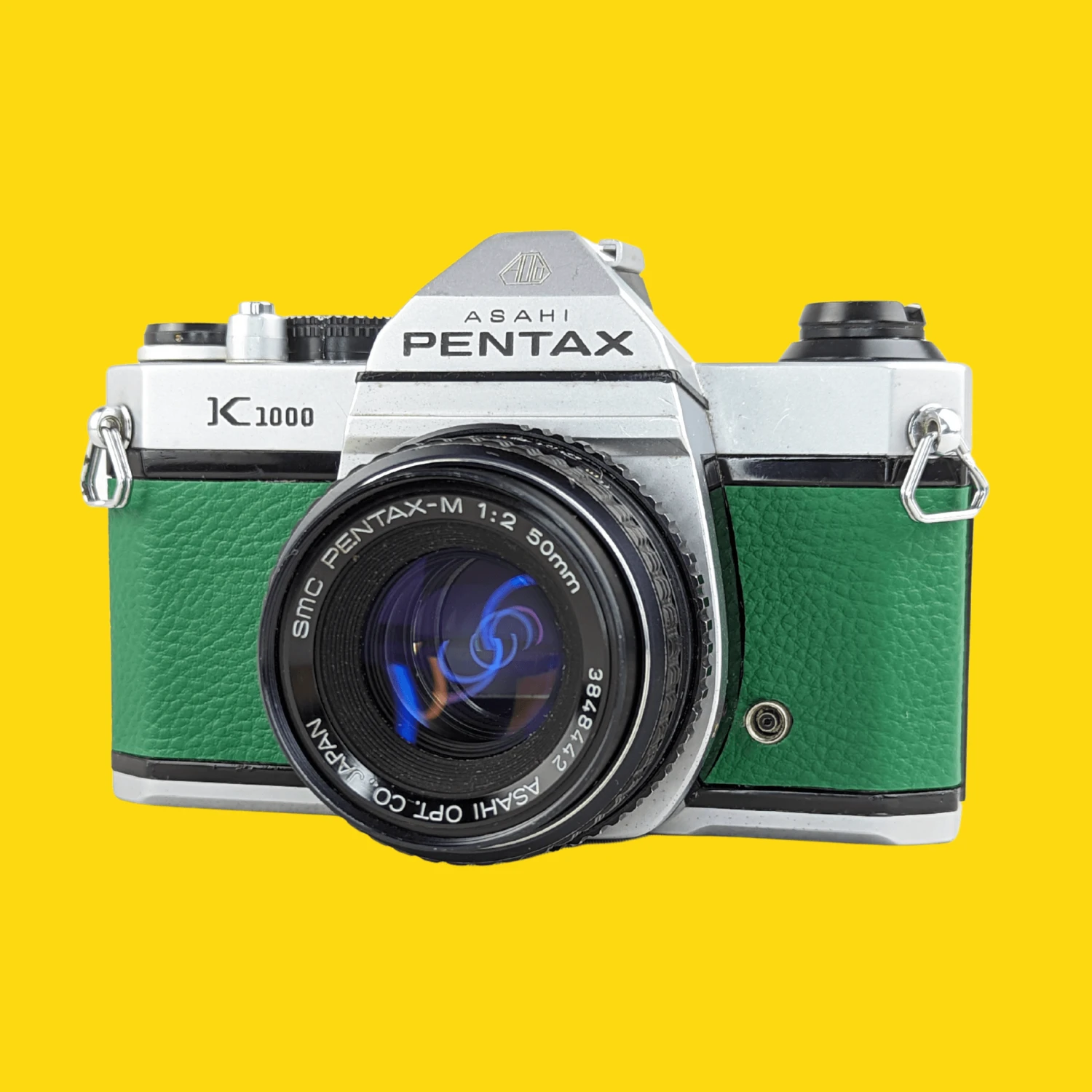 Pentax K1000 Green Leather Vintage SLR 35mm Film Camera With Pentax F/2 50mm Prime Lens 7 Pentax K1000 Green Leather Vintage SLR 35mm Film Camera With Pentax F/2 50mm Prime Lens - Image 5