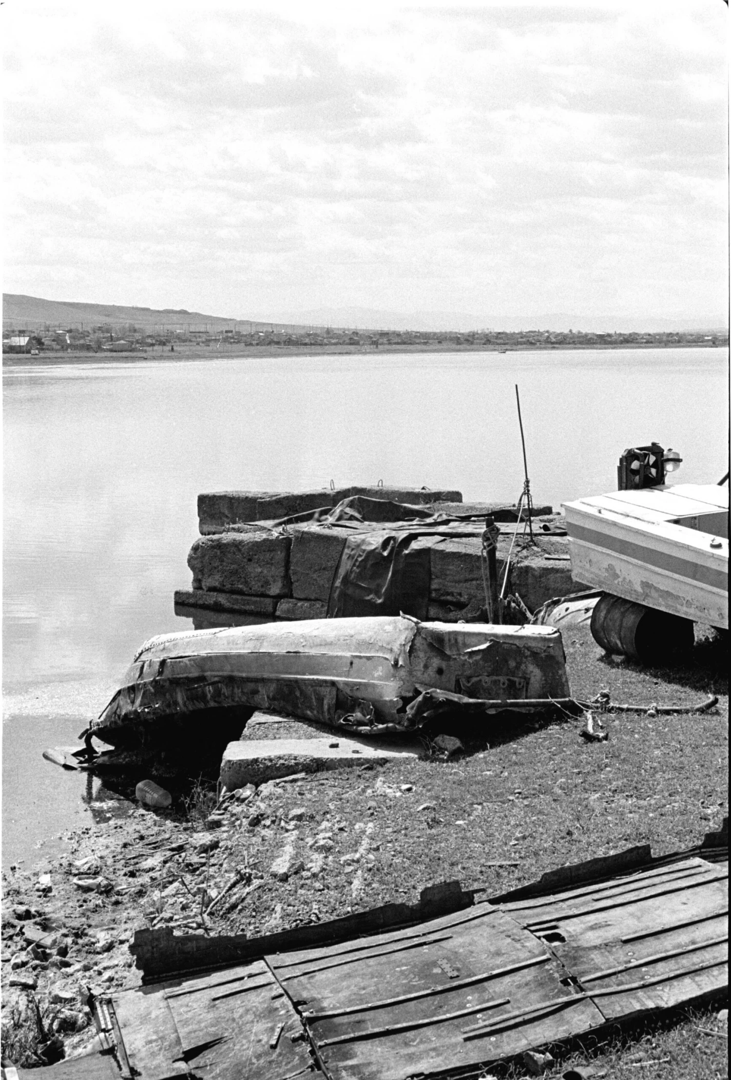 Pentax K1000 White Leather Vintage SLR 35mm Film Camera With Pentax F/2 50mm Prime Lens 12 Pentax K1000 White Leather Vintage SLR 35mm Film Camera With Pentax F/2 50mm Prime Lens - Image 10