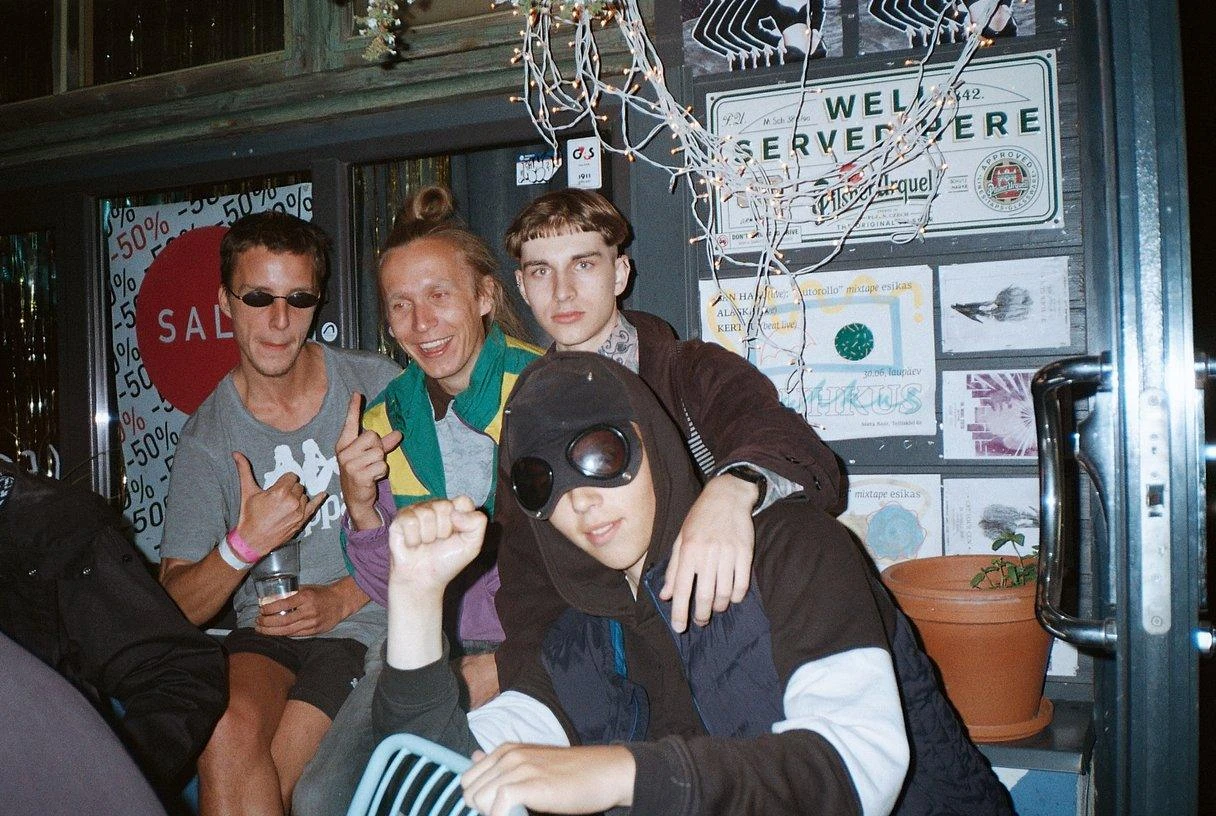 Pentax Zoom 70 35mm Film Camera Point And Shoot 8 Pentax Zoom 70 35mm Film Camera Point And Shoot - Image 6