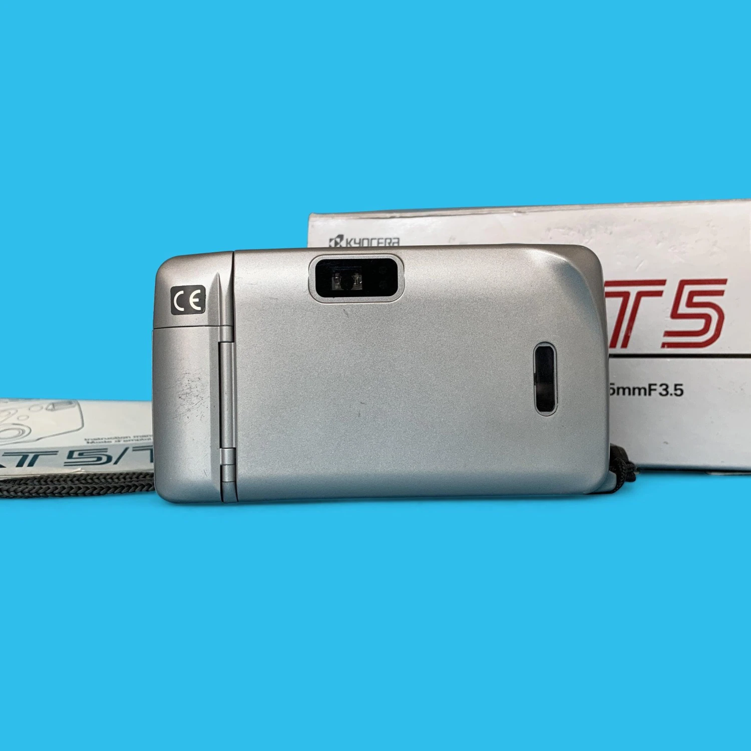 Yashica T5 Silver 35mm Film Camera Point And Shoot (No Box Included) 4 Yashica T5 Silver 35mm Film Camera Point And Shoot (No Box Included) - Image 2